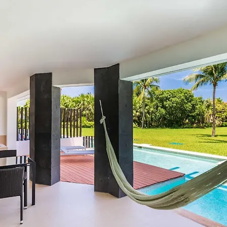 Mareazul Beach Front Resort Condos at Playa del Carmen-3