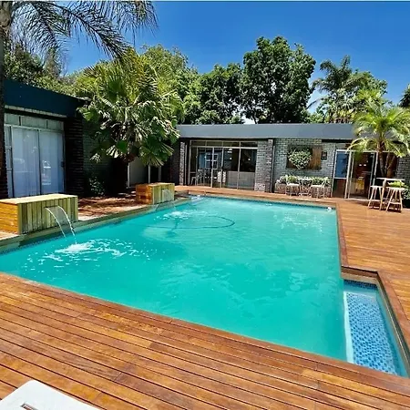 Fm Guest Lodge Comfort, Tranquility & Peace Of Mind-3