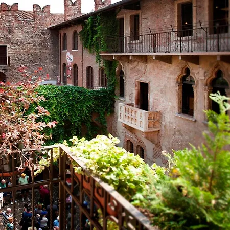 Relais Balcone Di Giulietta-2