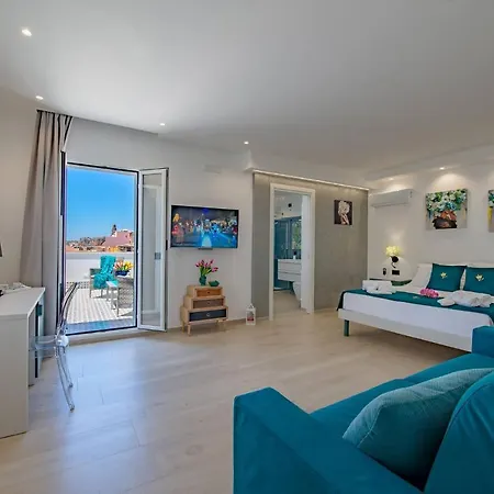 Vittoria Luxury Rooms-3