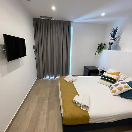 Namuri Luxury Rooms-3