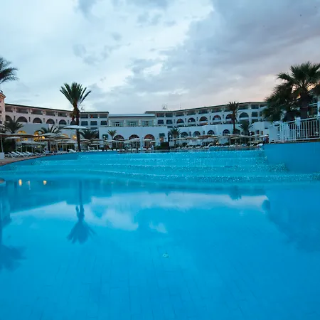 El Mouradi Palm Marina-2