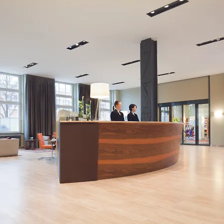 Moevenpick Hotel Berlin Am Potsdamer Platz-3