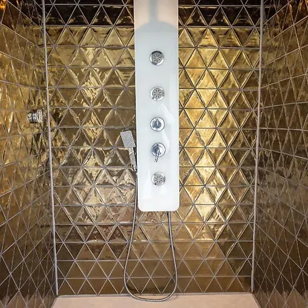 Les Suites Love 2 Spa Vue Mer Piscine-2
