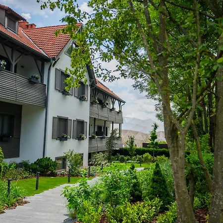 Normafa Hotel & Retreat-3