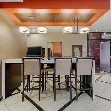 Best Western Premier Denham Inn & Suites-3