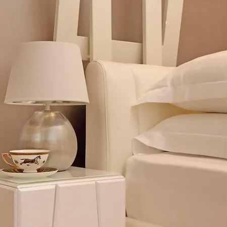 Domus Aurea Luxury Suites-2