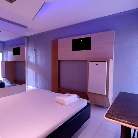 Gran Motel Gyn-3