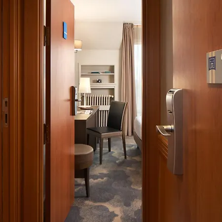 Timhotel Opéra Blanche Fontaine-3
