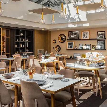 Niepce Paris, Curio Collection By Hilton-3