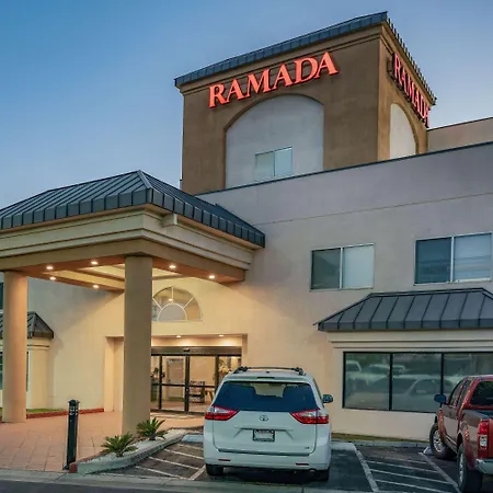 Ramada By Wyndham Bakersfield-2