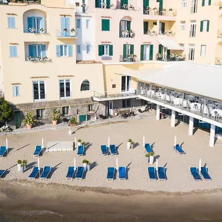 Regina Isabella-Resort Spa Restaurant-3