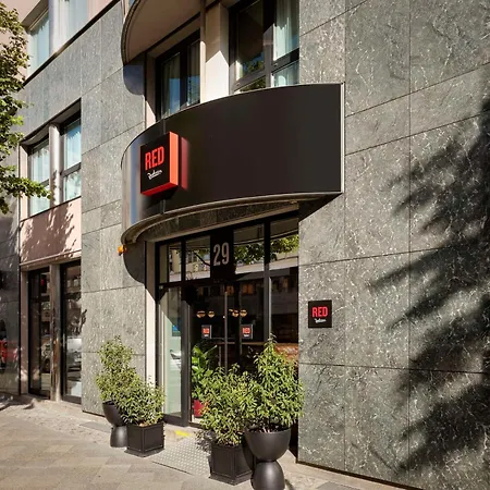 Radisson RED Berlin Kudamm-3