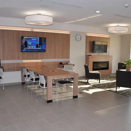 Microtel Inn & Suites By Wyndham Lubbock-3