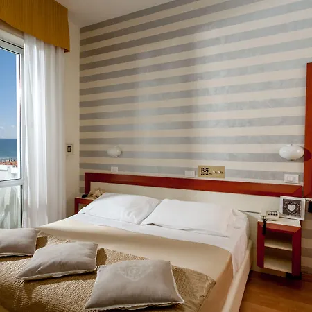 Hotel Aristeo Rimini Fronte Mare-2