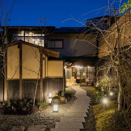 Nazuna Kyoto Gosho-2