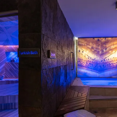 Tulip City Hotel & Spa-2