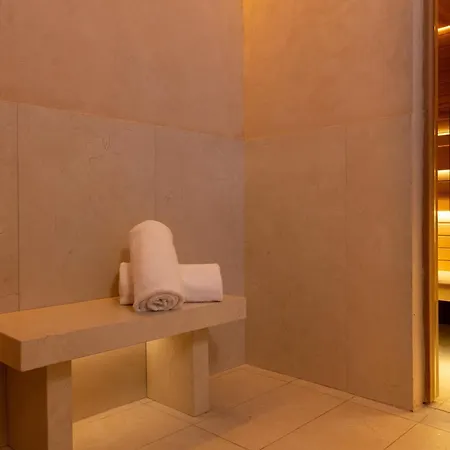 Almarine Eiffel Hotel&Spa by Malone-3