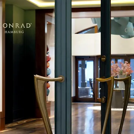 Conrad Hamburg-2