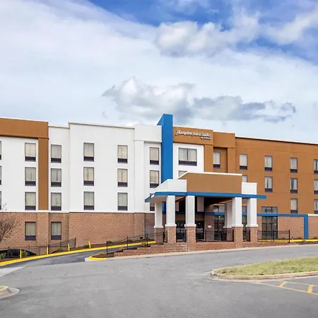 Hampton Inn & Suites Augusta West-3