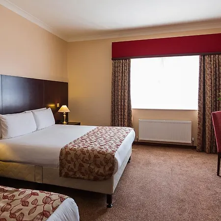 Sheldon Park Hotel And Leisure Club-3