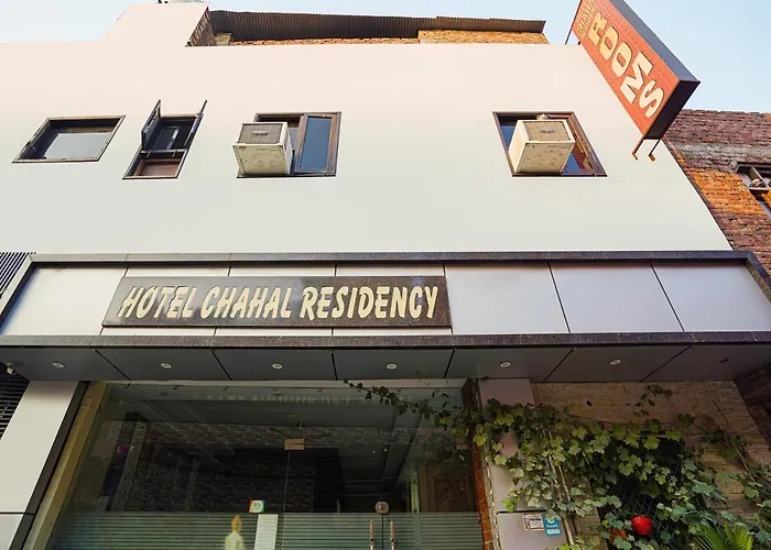 Hotel Chahal Residency