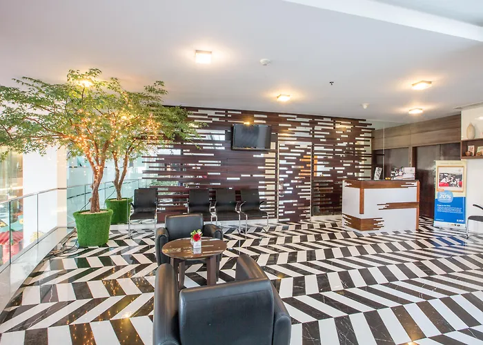 Merlynn Park Hotel