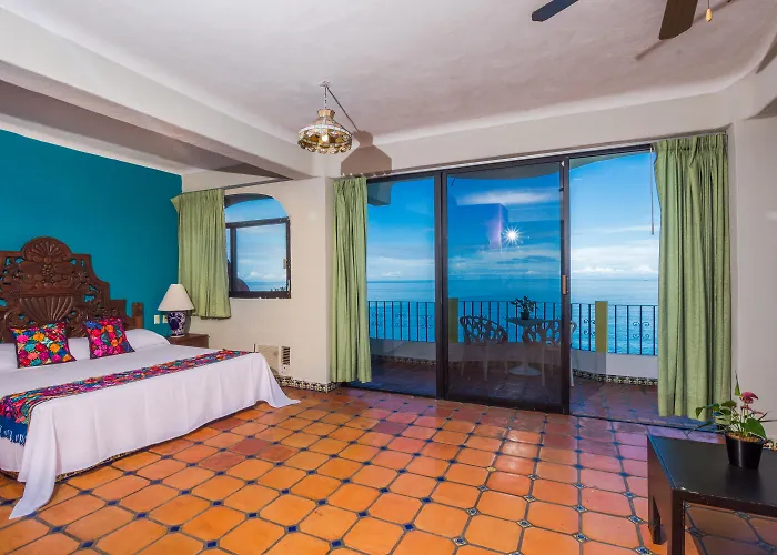 Mar Sereno Hotel & Suites