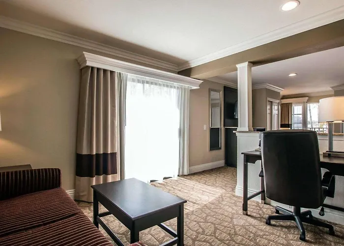 Comfort Suites San Clemente Beach