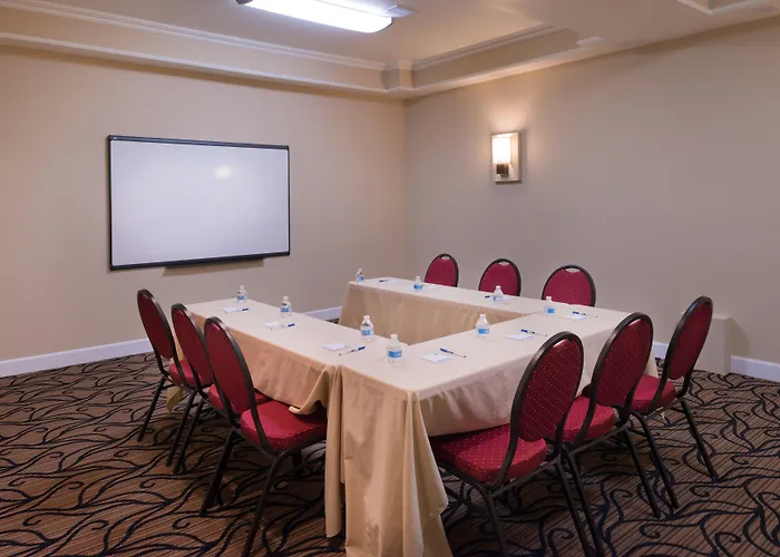 Holiday Inn Express & Suites Pasadena - Los Angeles By Ihg