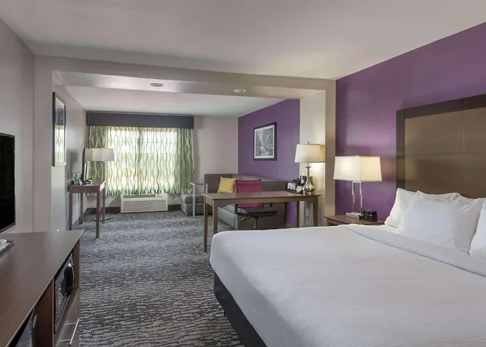 La Quinta By Wyndham Visalia/Sequoia Gateway