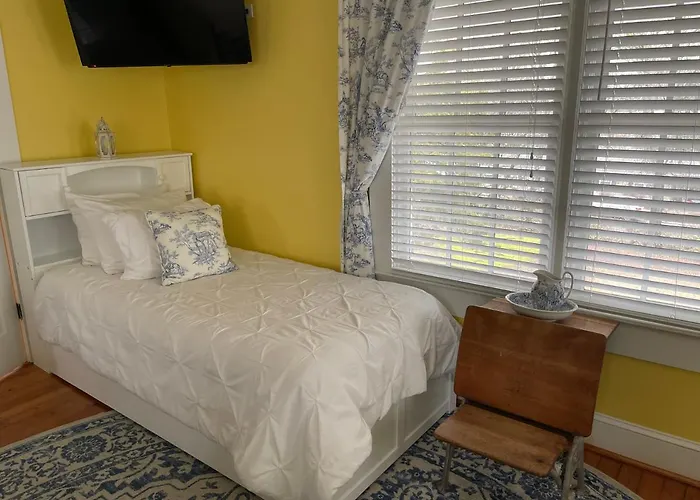 Bama Bed And Breakfast - Capstone Suite