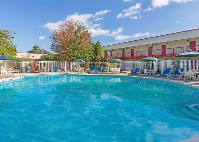 Ramada By Wyndham Yonkers