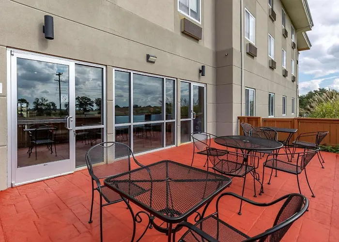 Comfort Inn & Suites Greenville I-70