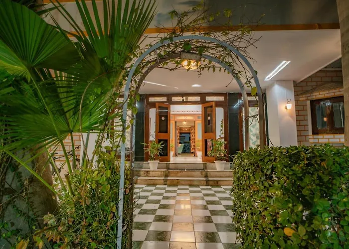 Hotel Ambavgarh Palace