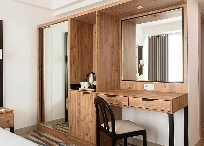 Shelter Inn Hotel & Spa