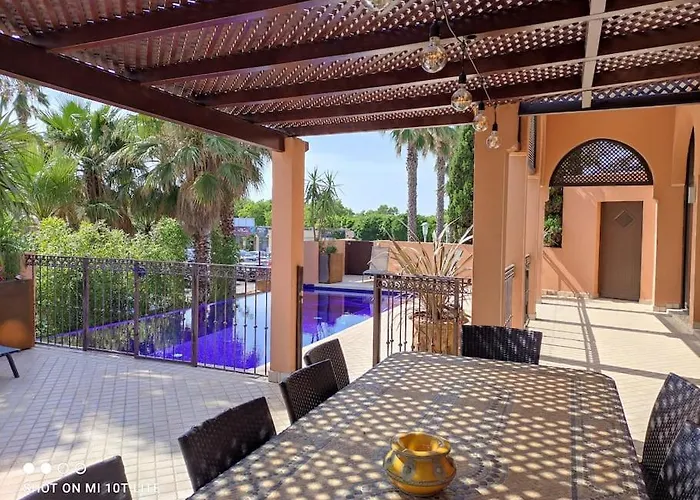 Chambre Emeraude, Riad 9 Couple only au village naturiste
