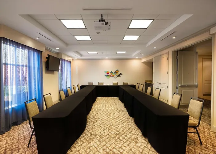 Homewood Suites By Hilton Joplin