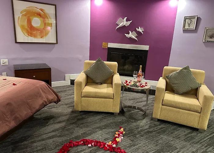 Inn of the Dove: Romantic Luxury Suites with Jacuzzi & Fireplace