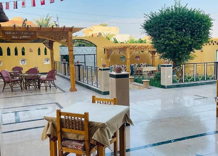 Jewel Howard Carter Hotel