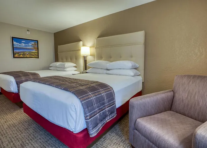Drury Inn & Suites St. Louis - Fairview Heights