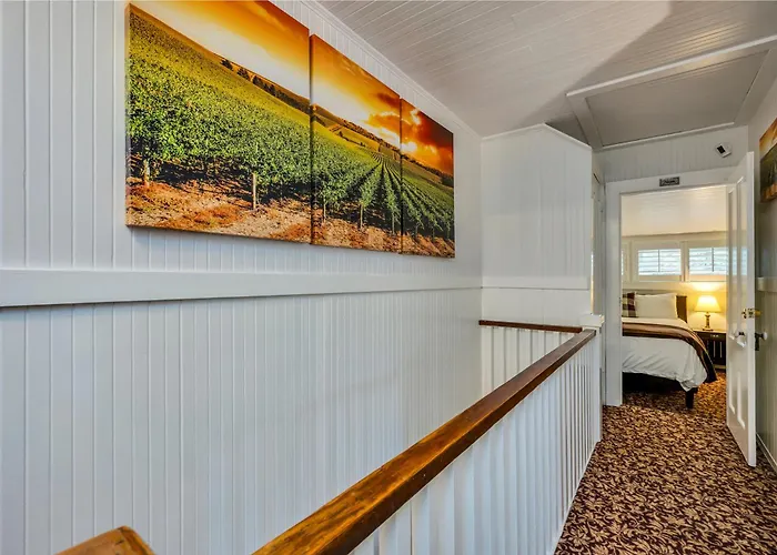 Calistoga Wine Way Inn