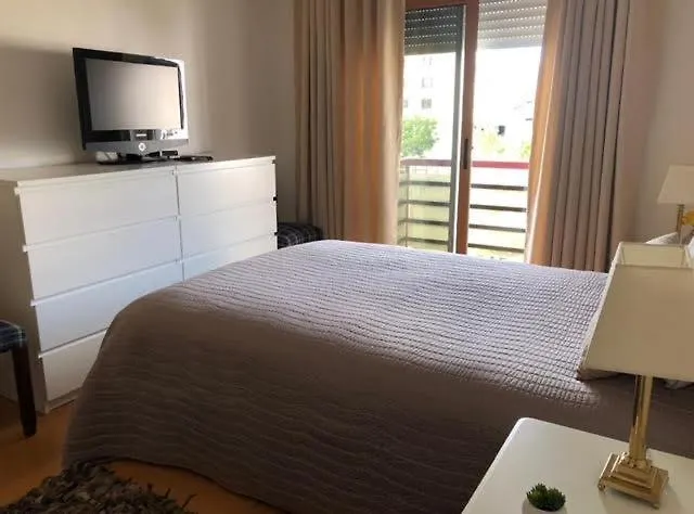 Guia Cascais Room Suite Opportunity