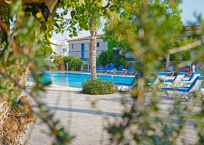 Green Bungalows Hotel Apartments