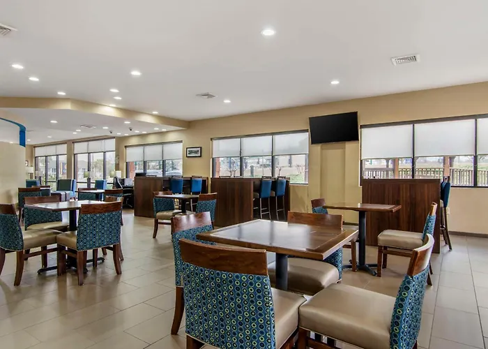 Comfort Suites Macon Northwest