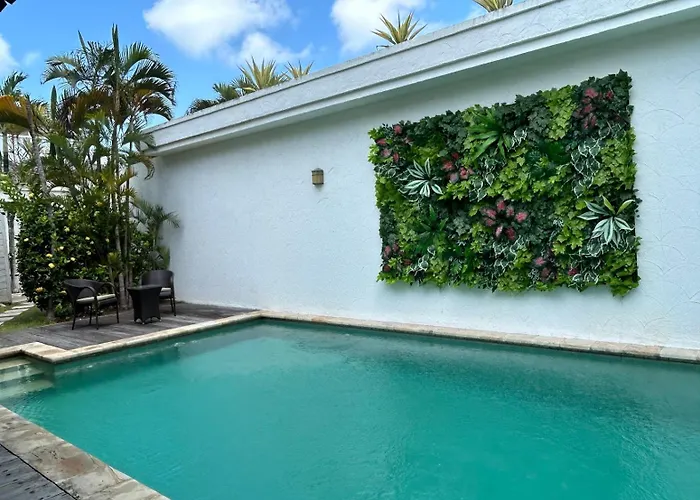 Artemis Villa Hotel
