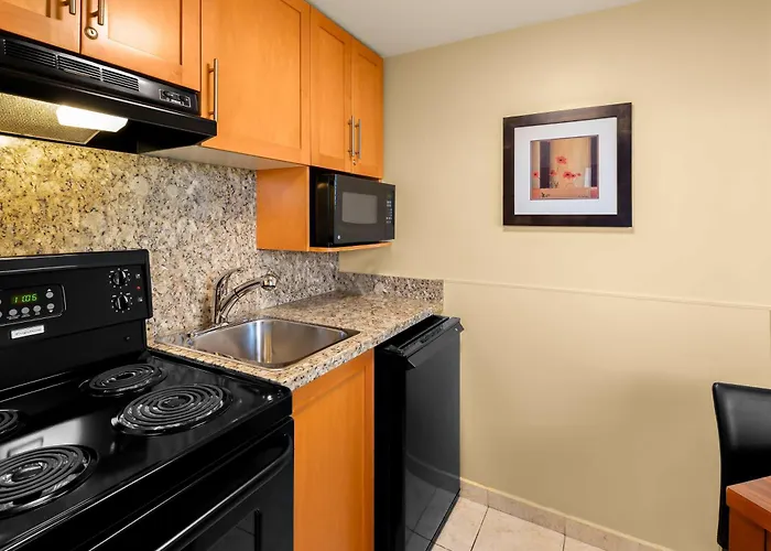 Best Western Plus Inner Harbour Hotel
