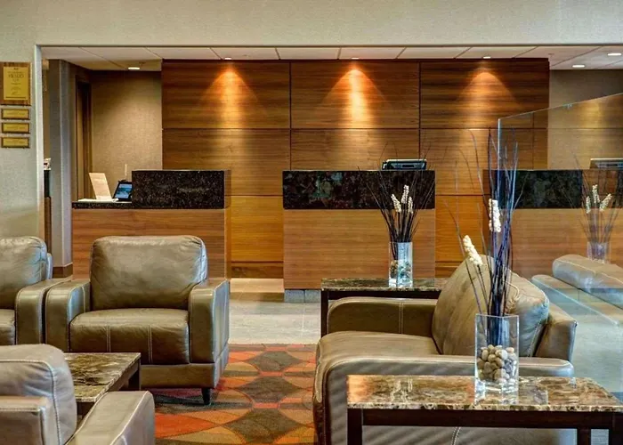 Radisson Hotel & Suites Fort Mcmurray