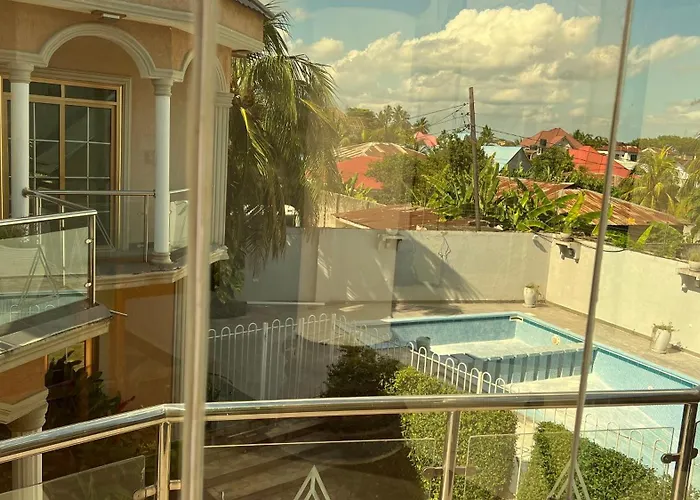 Skyport Villa