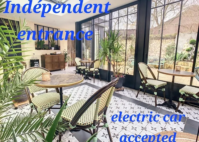 Les Glycines De Monchy- Chambres D'Hotes